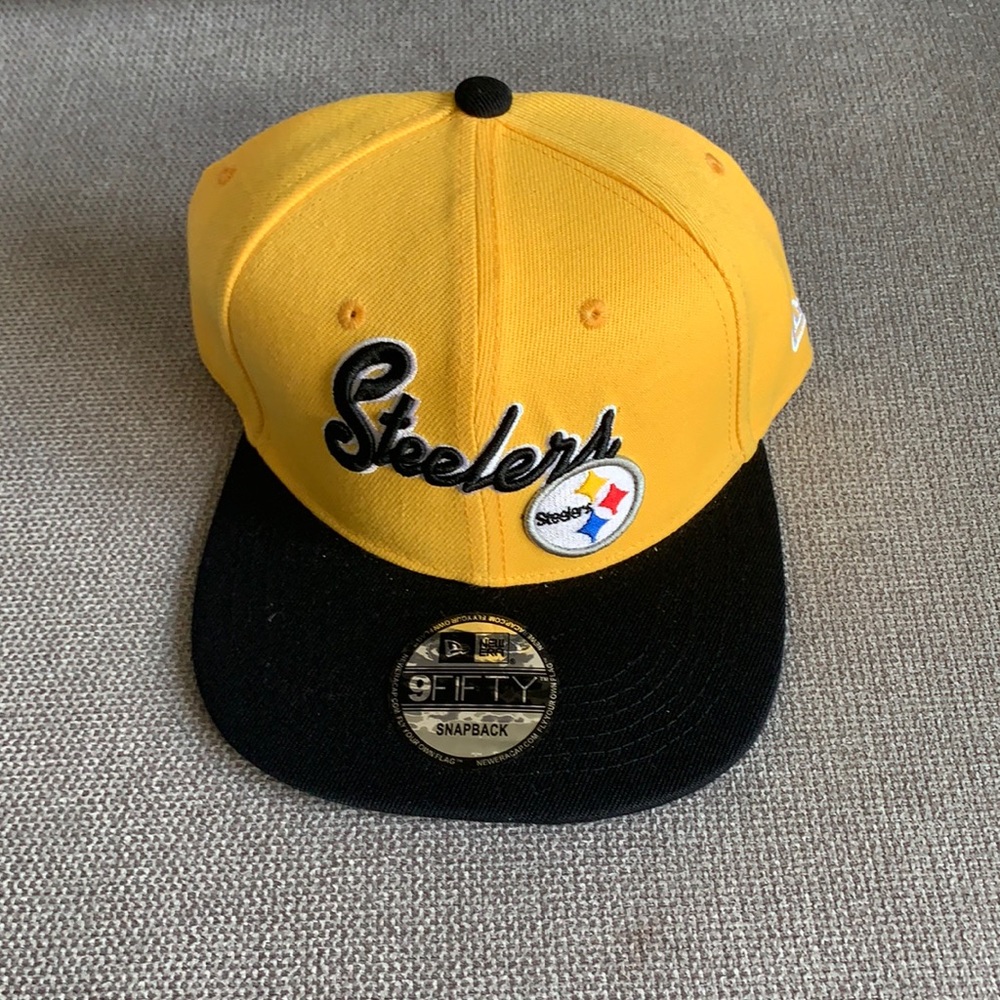 Pittsburgh Steelers yellow and black snapback hat